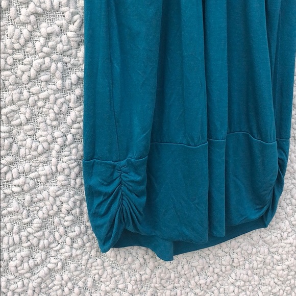 Turquoise tank - Picture 4 of 7